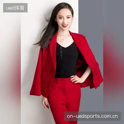 何雅静